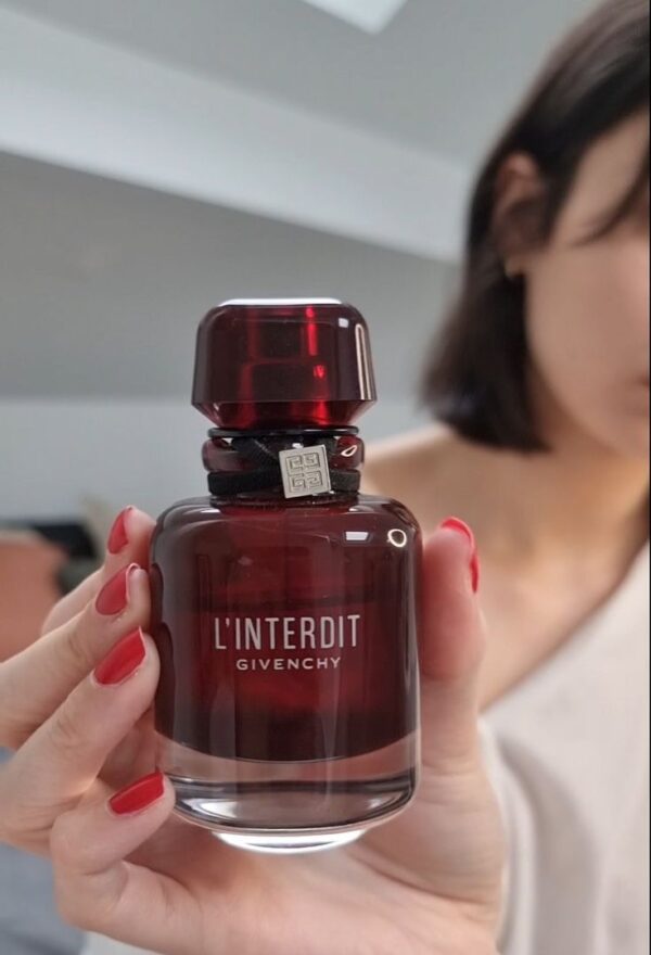 ⁦l'interdite rouge Givenchy testeur original⁩ - الصورة ⁦2⁩